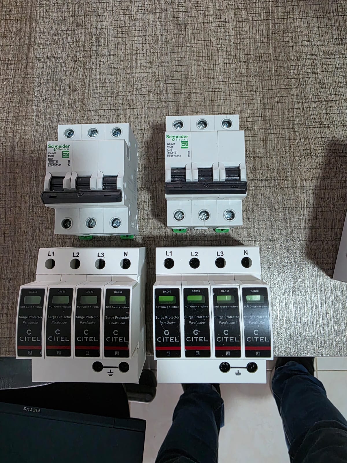 DPS instalado en tablero eléctrico industrial - Soleycon SAS Cali Valle del Cauca